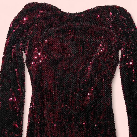 Burgundy red sequin long sleeve - Picture 2 of 4